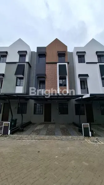 image RUMAH DIJUAL DI SYNTHESIS HUIS PASAR REBO JAKARTA TIMUR (1)