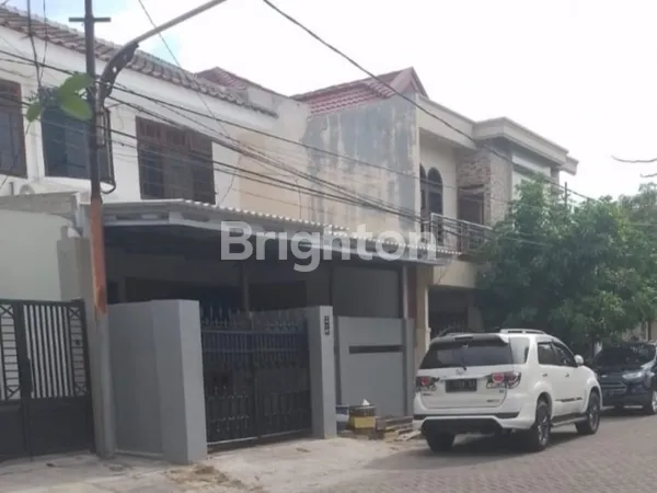 image RUMAH KOS SIAP HUNI 2 LANTAI DUKUH KUPANG TIMUR DEKAT PUSAT KOTA DAN CIPUTRA WORLD (1)