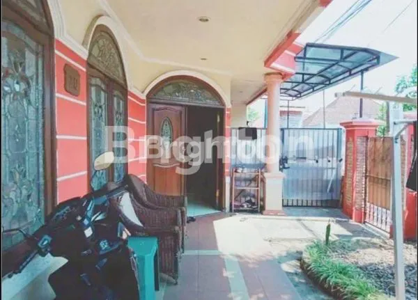 image RUMAH BESAR 2 LANTAI LOKASI SANGAT STRATEGIS DI TENGAH KOTA MALANG  (6)