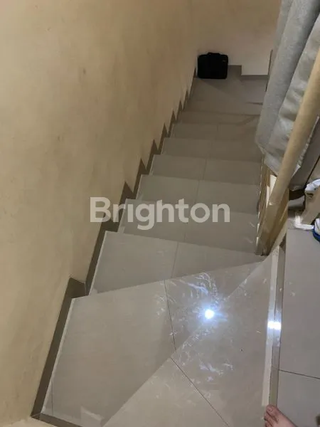 image RUMAH SIAP HUNI ARCADIA DAANMOGOT TANGERANG (3)