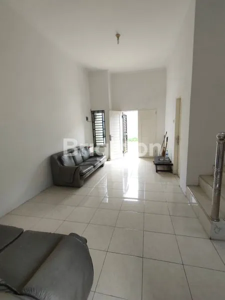 image RUMAH 2 LANTAI SIAP HUNI – PERUMAHAN JL. MENTENG, MEDAN (1)