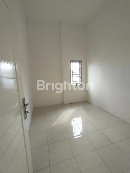 image RUMAH 2 LANTAI SIAP HUNI – PERUMAHAN JL. MENTENG, MEDAN (5)