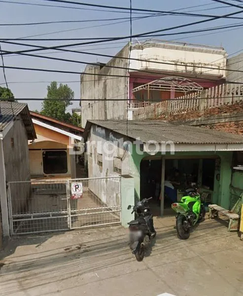 image RUMAH & 3 KIOS AKTIF DI JL. BINTARA, BEKASI (1)