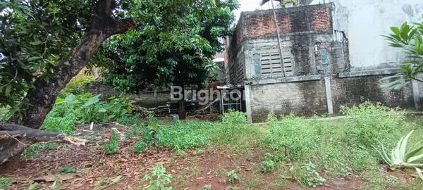 image RUMAH & 3 KIOS AKTIF DI JL. BINTARA, BEKASI (8)