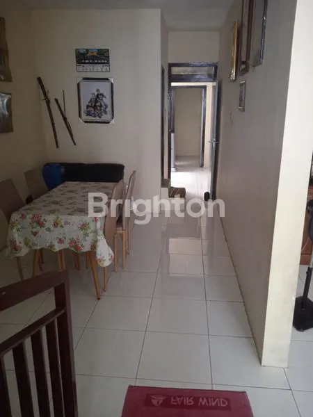image RUMAH SEMOLOWARU SUKOLILO DEKAT KAMPUS UNTAG SURABAYA  (4)