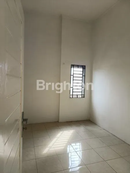 image RUMAH 2 LANTAI SIAP HUNI JALAN MENTENG PASAR MERAH (6)