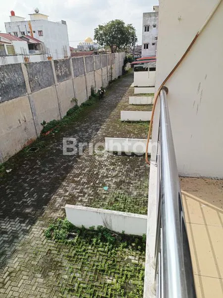 image RUMAH 2 LANTAI SIAP HUNI JALAN MENTENG PASAR MERAH (7)