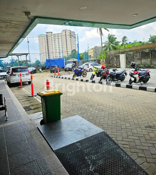 image BUKA USAHA DI APARTEMEN! BISA SEWA PER 6 BULAN! KIOS USAHA DI APT GREEN LAKE VIEW CIPUTAT (6)