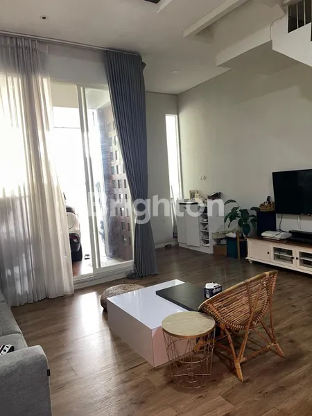 image DIJUAL RUMAH MINIMALIS 2 LANTAI BISA NEGO SAMPE DEAL DI PLOSO (1)