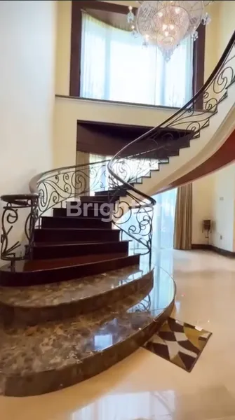 image RUMAH MEWAH LT 410 LB 600 DI GALAXY BUMI PERMAI (8)