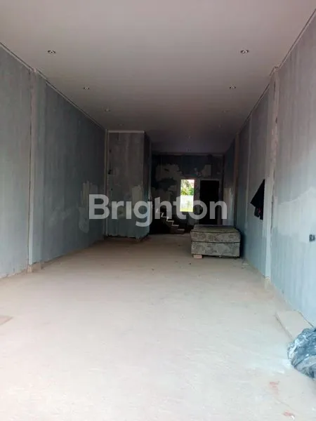 image RUKO BARU TIGA LANTAI DI BATAM CENTRE (4)