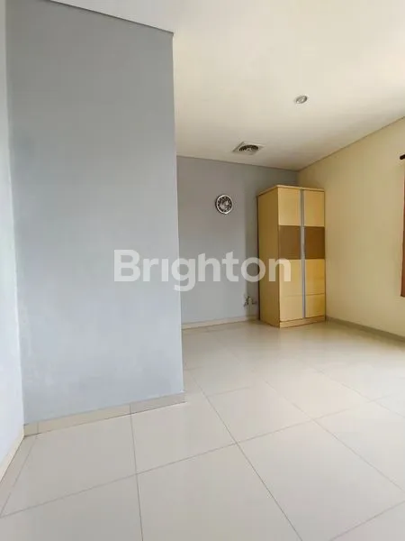 image RUKO 2 LANTAI LT 200 DI JL PAHLAWAN (8)