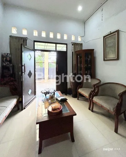 image RUMAH SIAP HUNI TEBET TIMUR JAKARTA SELATAN LOKASI STRATEGIS BEBAS BANJIR (4)
