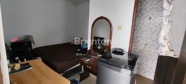 image RUMAH AREA PERUMAHAN TAMAN GRIYA PEMANDANGAN HIJAU MENENANGKAN (6)