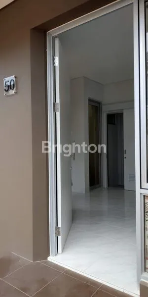 image RUMAH DI SEWA SIAP HUNI MALIBU GADING SERPONG TANGERANG (3)