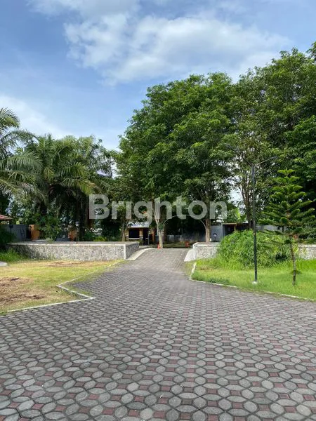 image BANGUNAN DAN TANAH KOMERSIAL SIAP USAHA DI SUKOHARJO (5)