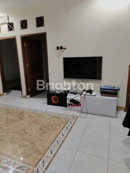 image RUMAH CANTIK 2 LANTAI LT 200M² DI CILENDEK TIMUR BOGOR (5)