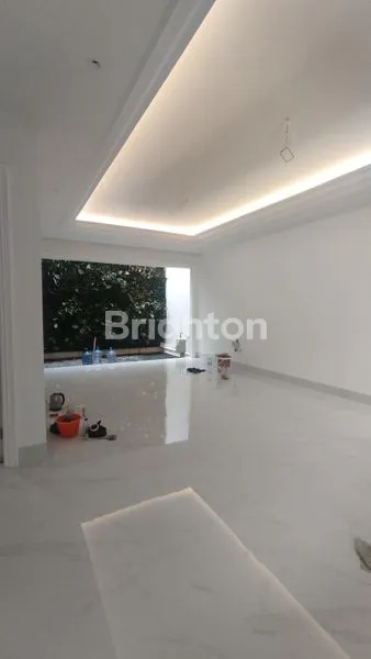 image DI JUAL CEPAT RUMAH BARU 2,5 LANTAI DI CEMPAKA PUTIH TENGAH JAKARTA PUSAT, RAPI DAN SIAP HUNI.  (2)