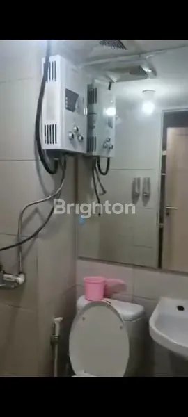 image APARTEMEN STRATEGIS 2 BR, VIEW KOLAM & FASILITAS LENGKAP (2)