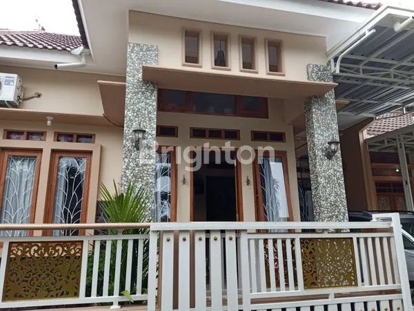 image RUMAH 2 LANTAI SIAP HUNI (2)