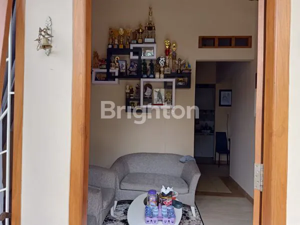 image RUMAH 2 LANTAI SIAP HUNI (5)