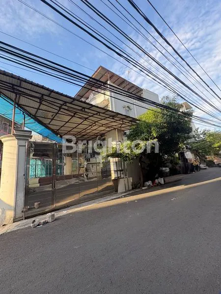 image RUMAH BESAR 3,5 LANTAI STRATEGIS SEMI FURNITUR DI TELUK GONG JAKARTA UTARA  (1)