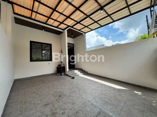 image RUMAH BARU 3.5 LANTAI DESAIN MEWAH MATERIAL PREMIUM ROW 2 MOBIL CARPORT 2 MOBIL DURI KEPA DEKAT TANJUNG DUREN DI JAKARTA BARAT (3)