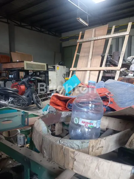 image DIJUAL UNTUK USAHA BERIKUT GUDANG DI KAWASAN KOTA SEMARANG  (4)