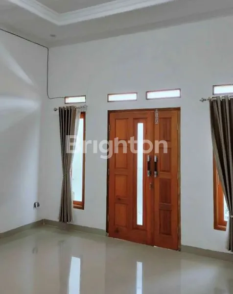 image RUMAH MODERN MINIMALIS DALAM CLUSTER TERBATAS (3)