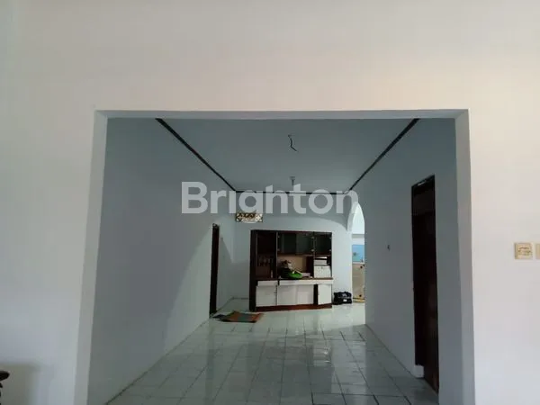 image RUMAH DI JUAL DI KOTA JAKARTA  (2)