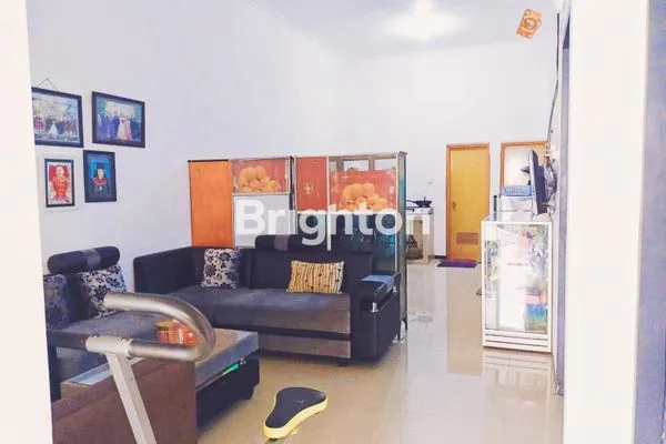 image RUMAH BAGUS MODERN MINIMALIS DI SINGOSARI KOTA MALANG HARGA NEGO (6)