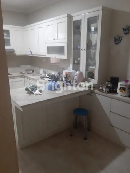 image RUMAH APIK 2 LANTAI SIAP HUNI DI PERUMAHAN ELITE KOTA DEPOK (6)