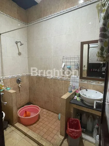 image RUMAH LUAS 2LANTAI SIAP HUNI PESONA KHAYANGAN DEPOK (6)