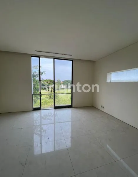 image GRAHA PLATINUM GOLF PRIVATE LIFT AND SWIMMING POOL  (5)