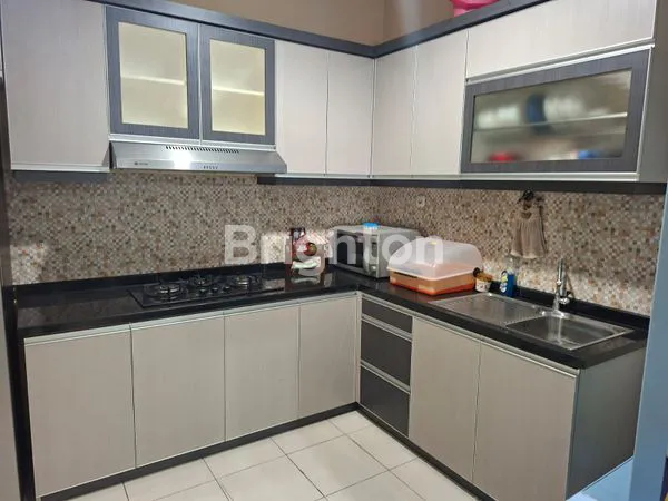 image RUMAH 2,5 LANTAI DEKAT KAMPUS BINUS ANGGREK KEMANGGISAN JAKARTA BARAT COCOK UNTUK TERIMA KOST (5)