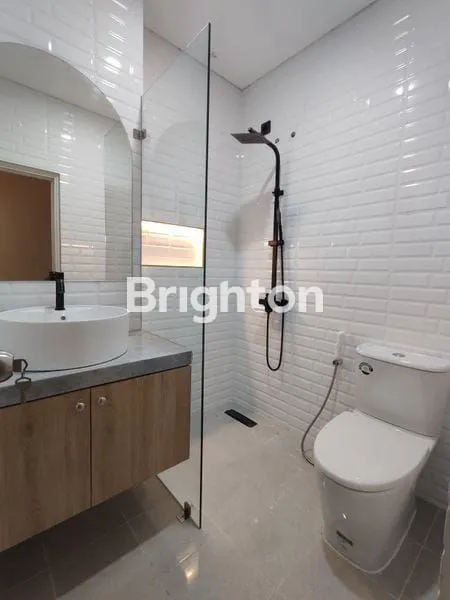 image MODERN TOWN HOUSE SOUTH JAKARTA THE PEAK RAHARJA AFFORDABLE PRICE (7)