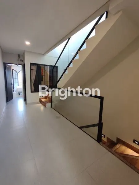 image MODERN TOWN HOUSE SOUTH JAKARTA THE PEAK RAHARJA AFFORDABLE PRICE (5)