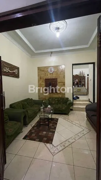 image RUMAH ASRI DI DEPOK, LT 295M², 4 KT, SHM (3)