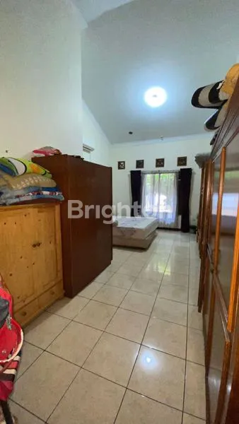 image RUMAH ASRI DI DEPOK, LT 295M², 4 KT, SHM (4)