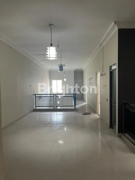 image RUMAH 2 LANTAI DI JALAN PUCANG ANOM SURABAYA (5)