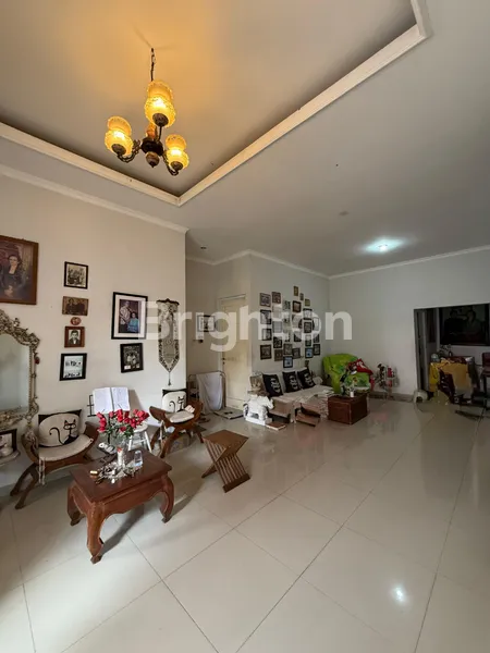 image RUMAH BONUS KOST STRATEGIS DEKAT BLOK M PANGLIMA POLIM JAKARTA SELATAN  (4)