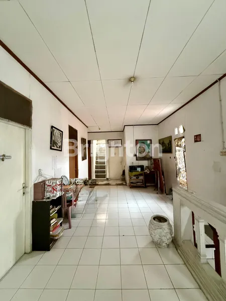 image RUMAH BONUS KOST STRATEGIS DEKAT BLOK M PANGLIMA POLIM JAKARTA SELATAN  (7)