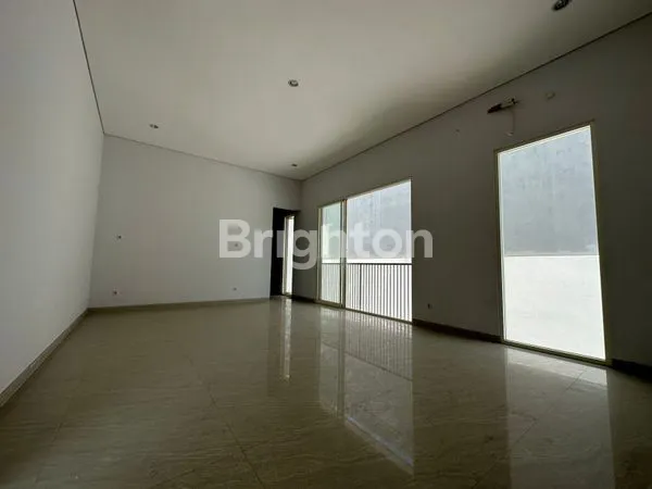 image RUMAH LUAS 490M², 6 KT DI SURABAYA (2)