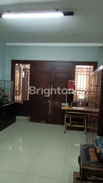 image RUMAH CIPINANG CEMPEDAK JATINEGARA JAKARTA TIMUR STRATEGIS BEBAS BANJIR (3)