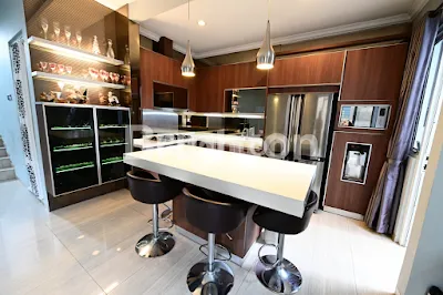 image RUMAH RAPI, SIAP HUNI, FULLY FURNISHED, GRIYA LOKA, BSD (1)