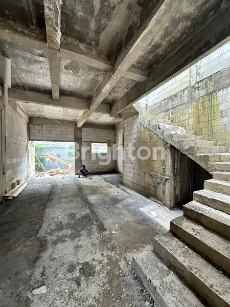 image HUNIAN TENANG DI TENGAH KOTA: RUMAH 3 KAMAR DI DENPASAR (2)