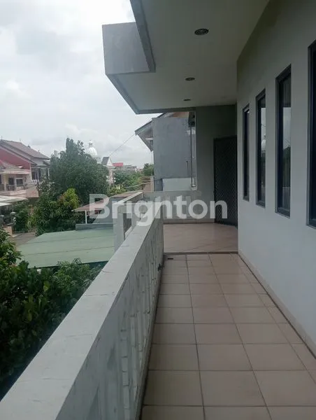 image RUMAH MEWAH SIAP HUNI LT 526 DI HARAPAN INDAH - BEKASI BARAT (NEGO) (6)