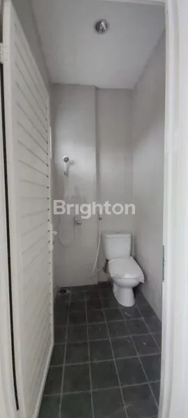 image INVESTASI RUKO KUTISARI, 3 LANTAI, LOKASI RAMAI (4)