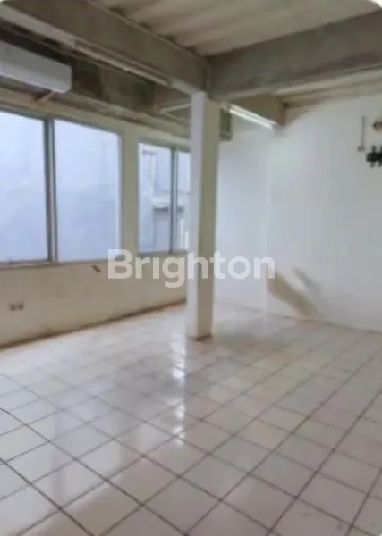 image RUKO PREMIUM 4 LANTAI DI GREEN GARDEN – VISIBILITAS TINGGI, SIAP USAHA (5)