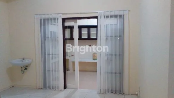 image RUMAH STRATEGIS DI KEMANGGISAN SLIPI, LT 260M², 5 KT & KM (5)